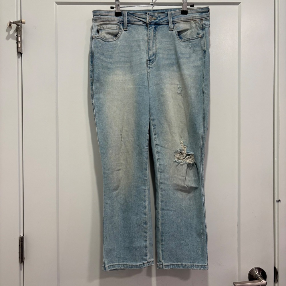 Judy Blue Straight Crop Distressed Light Wash Jeans Size 30 High Rise Denim